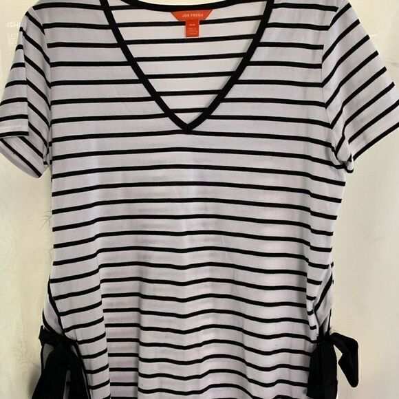 Joe fresh blouse/t-shirt white black stripes med - Picture 5 of 7